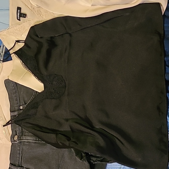 Express Cami Bundle - Picture 2 of 4